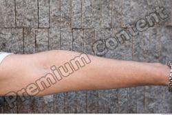 Forearm Woman White Average